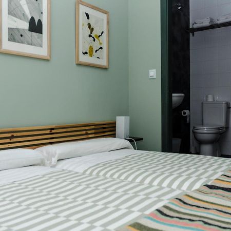 Pension Blanca B&B Леон Экстерьер фото