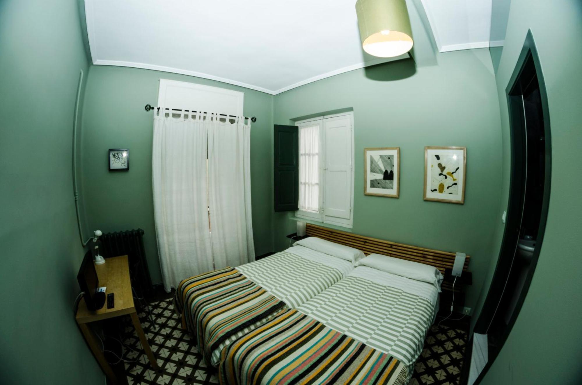 Pension Blanca B&B Леон Экстерьер фото